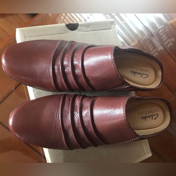 CLARKS Women's Emily Charm Slip-On Clogs-Dark Tan Size 10 NIB - Picture 3 of 11